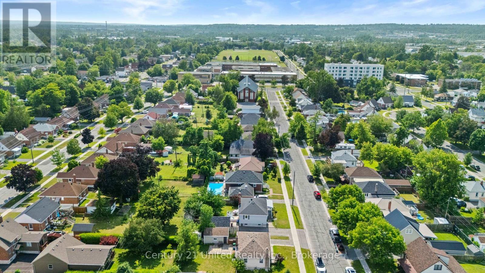 525 HOWDEN STREET - 27
