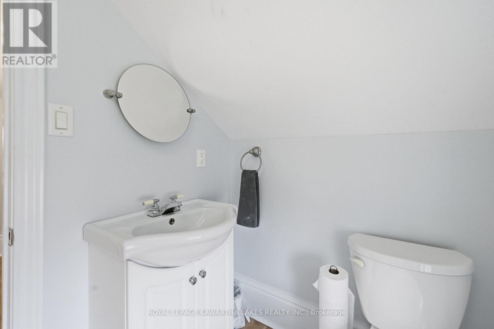 126 KING STREET - 32