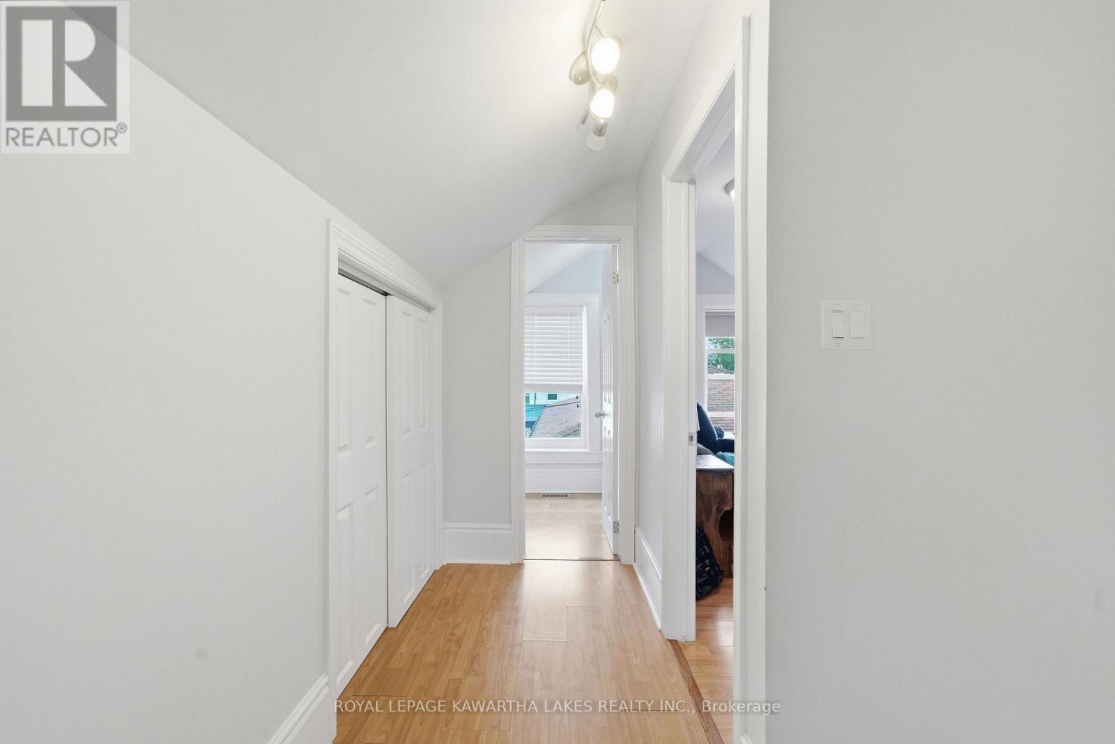 126 KING STREET - 33