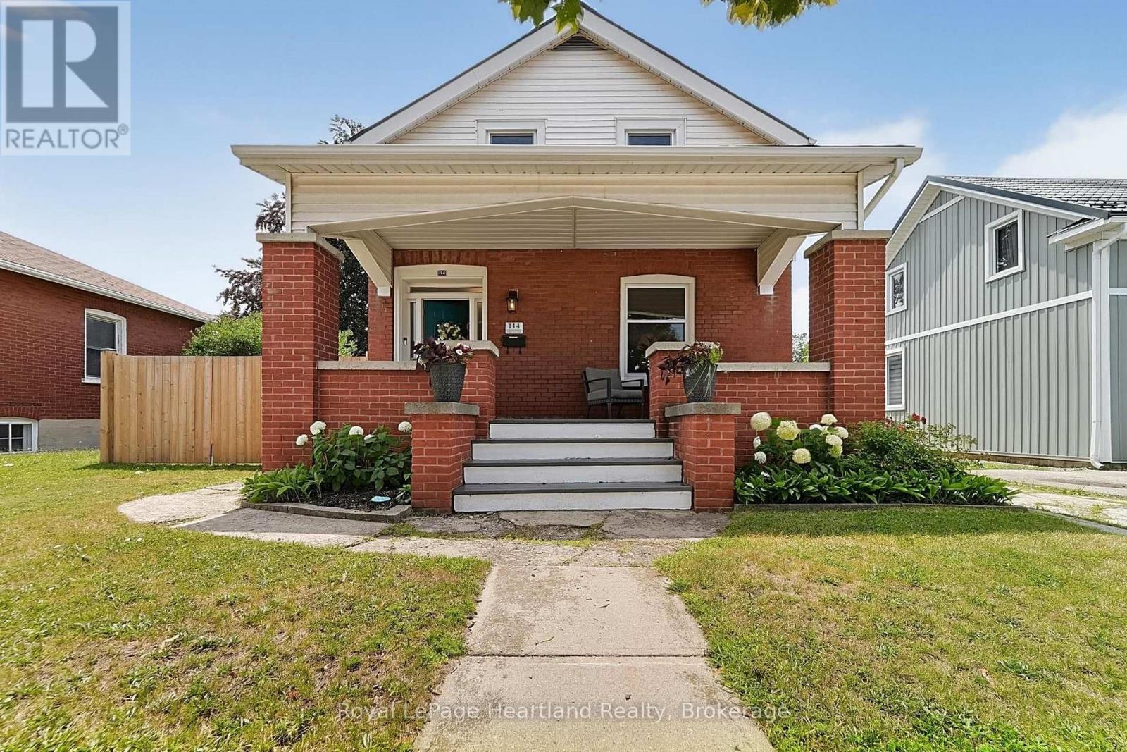 114 ELGIN AVENUE E - 1