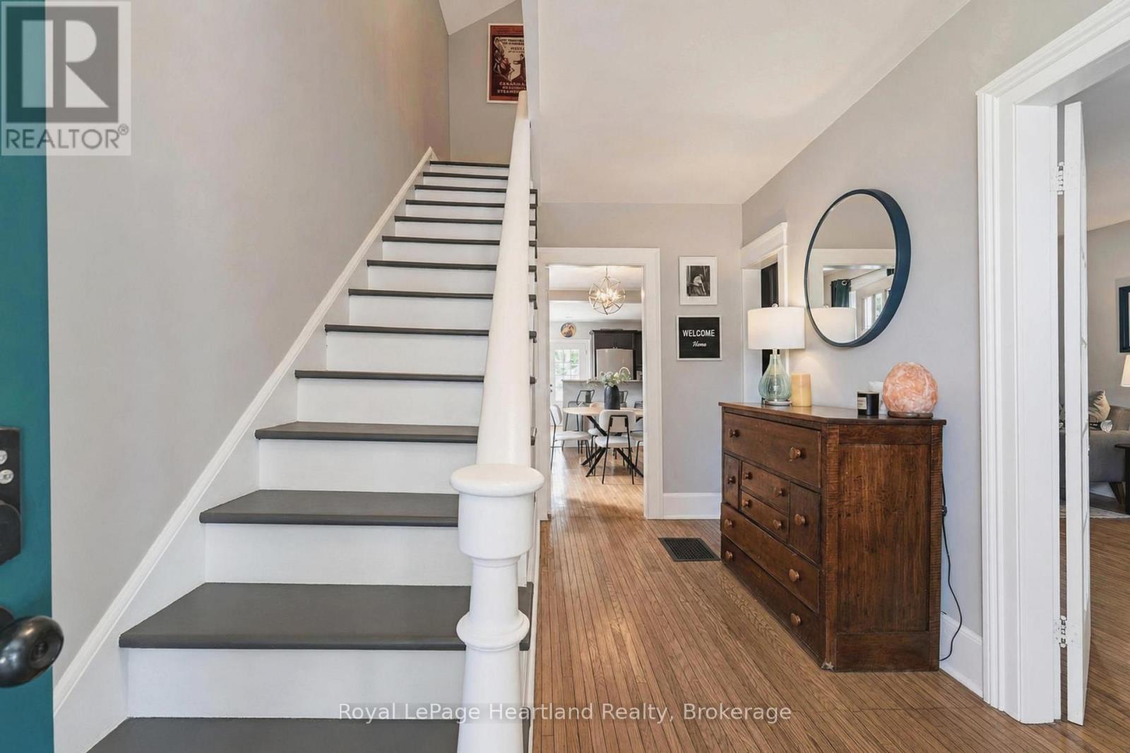 114 ELGIN AVENUE E - 5