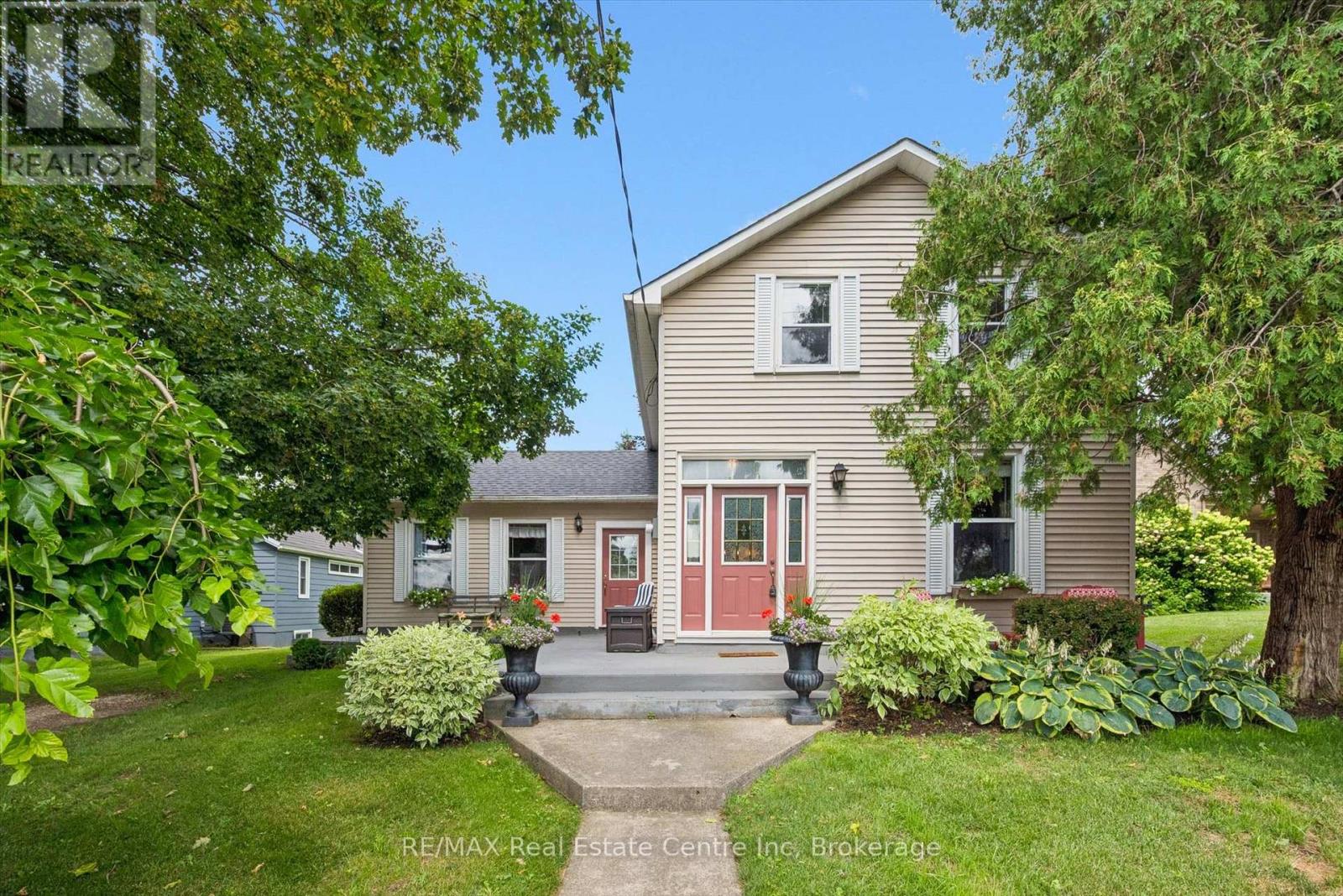 25 BADENOCH STREET - 1