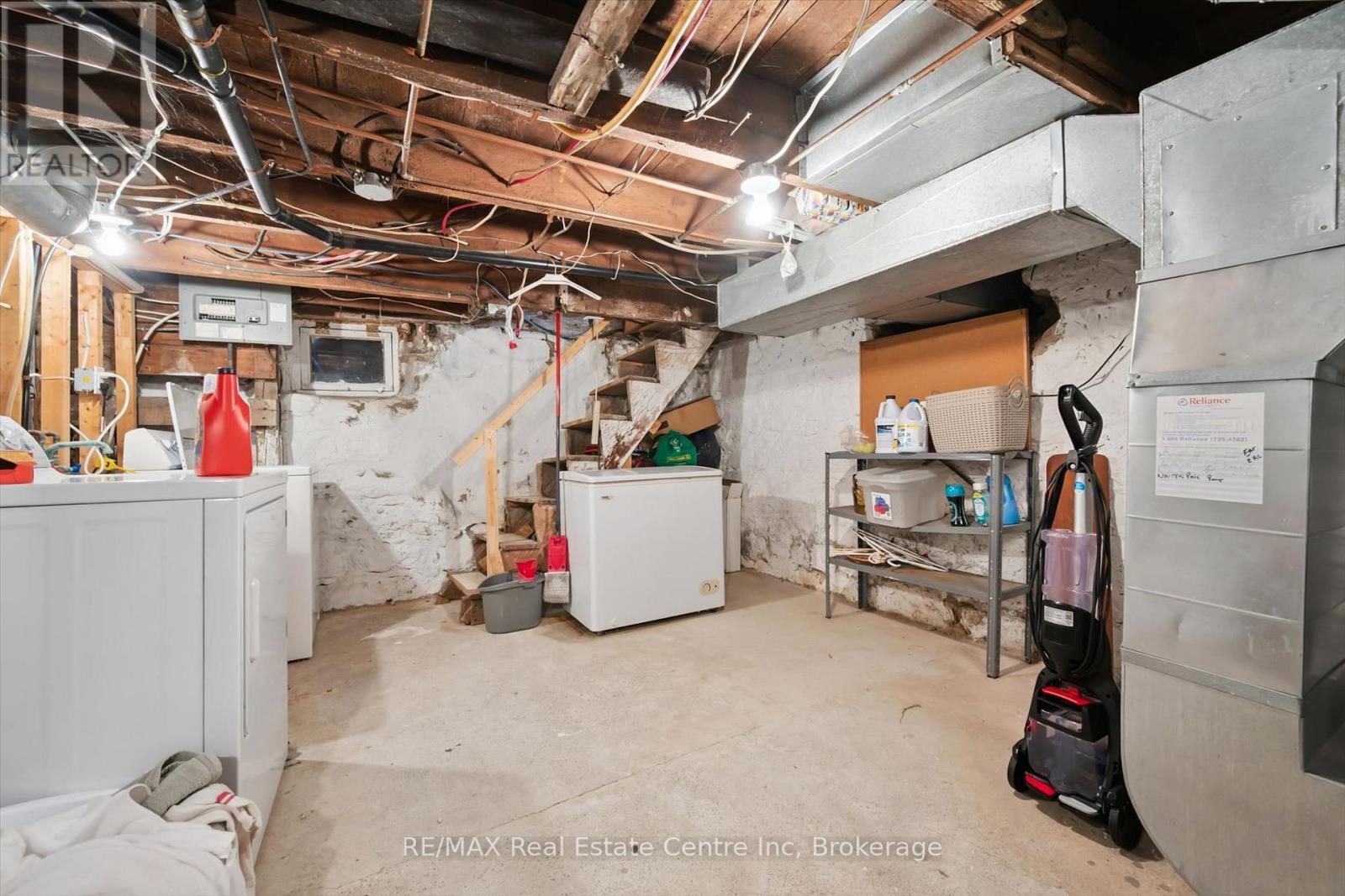 25 BADENOCH STREET - 26