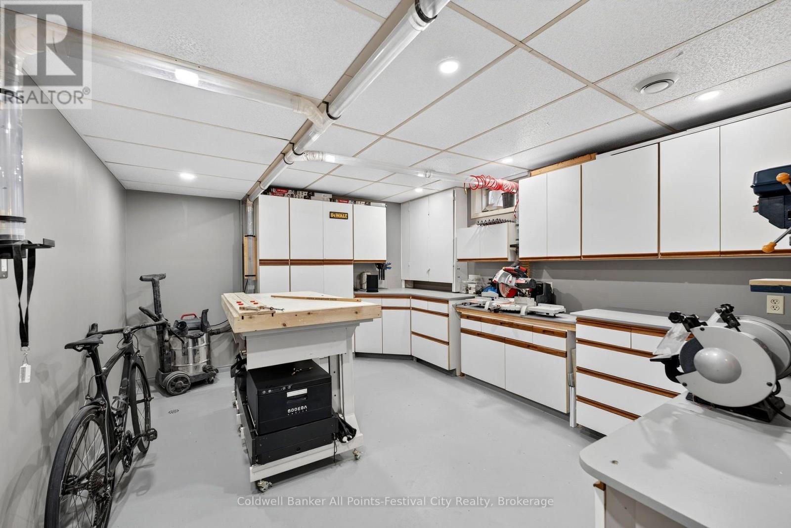 128 CAMBRIA ROAD N - Image 31