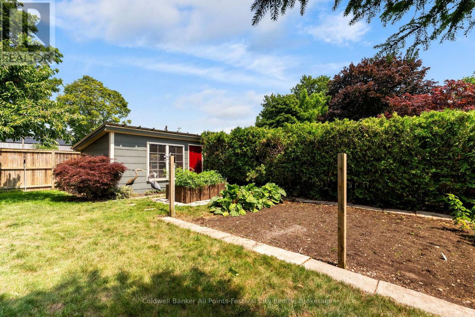128 CAMBRIA ROAD N - Image 42