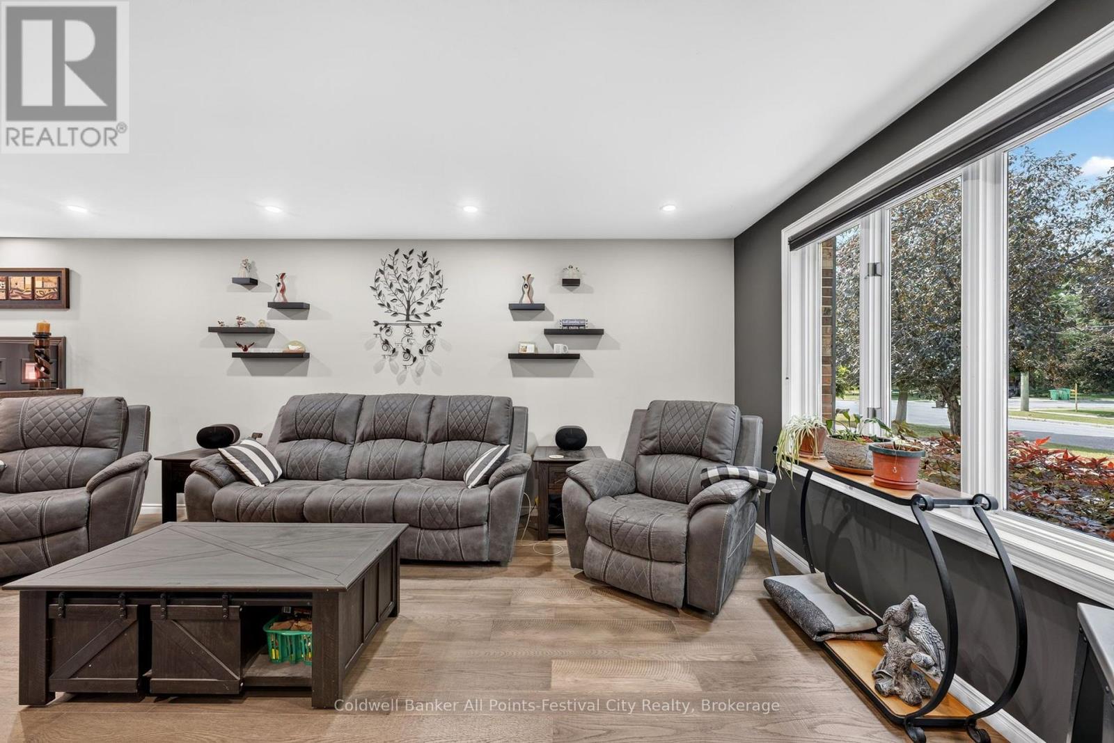 128 CAMBRIA ROAD N - Image 6