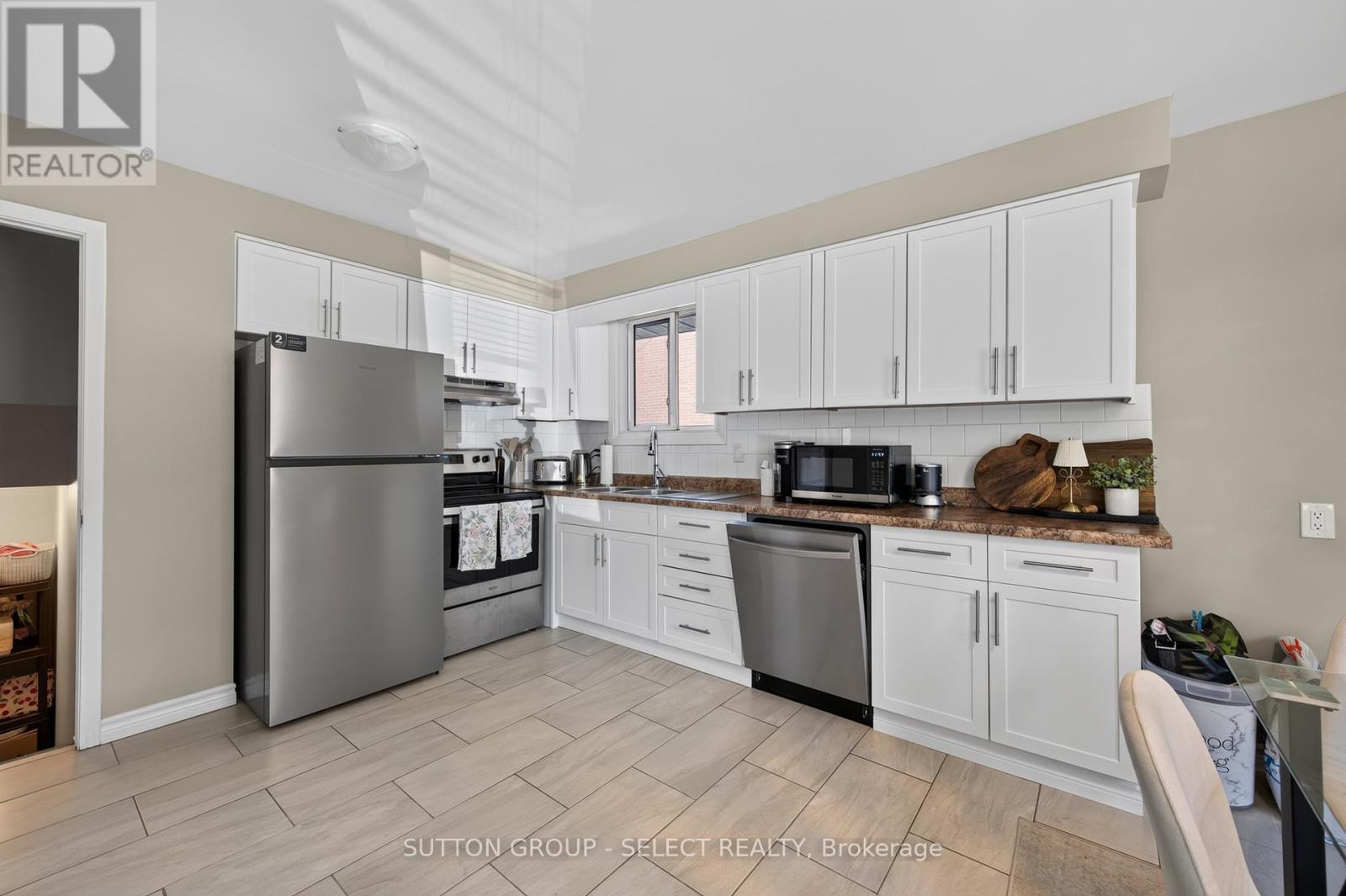 183-185 VANCOUVER STREET - 7