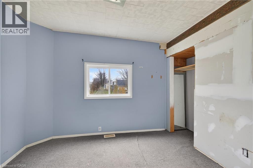 527 BOND Street - 19