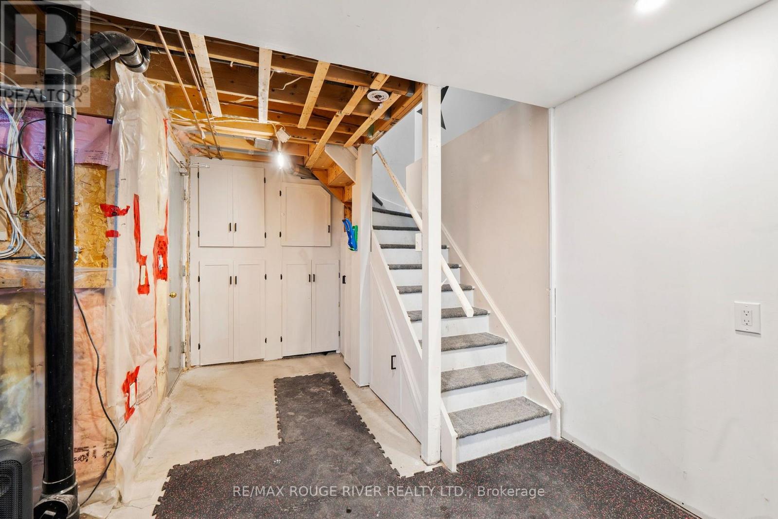 67 TREWIN LANE - Image 31