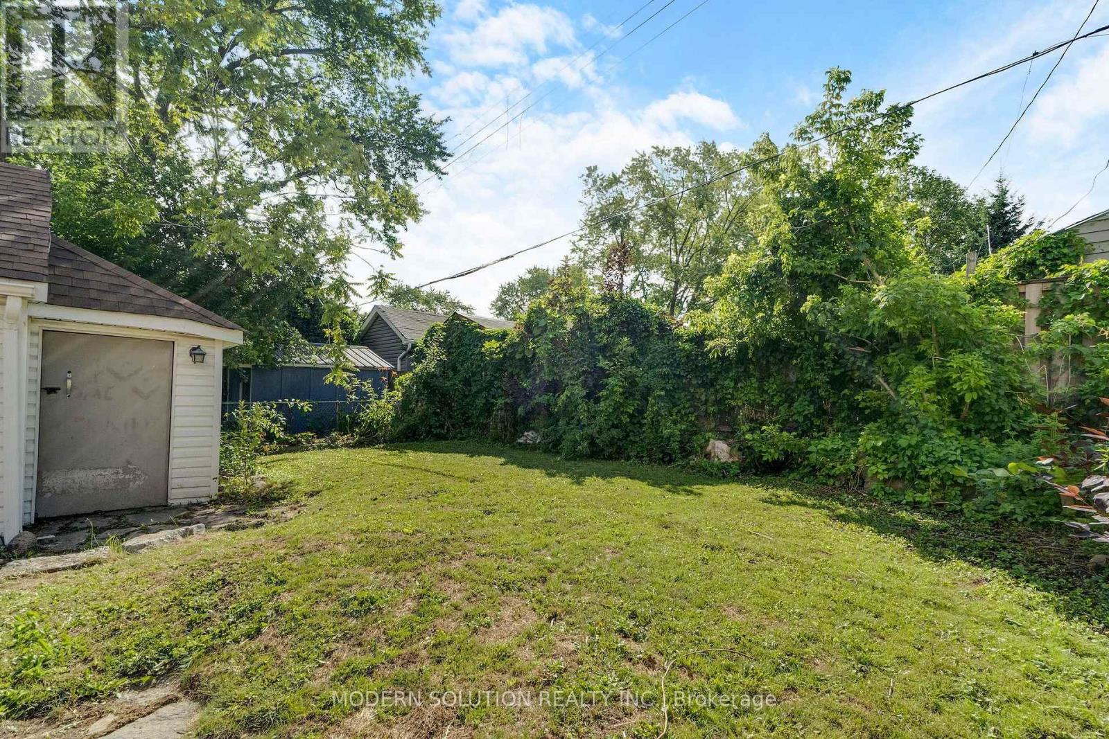 31 ELM STREET - Image 37
