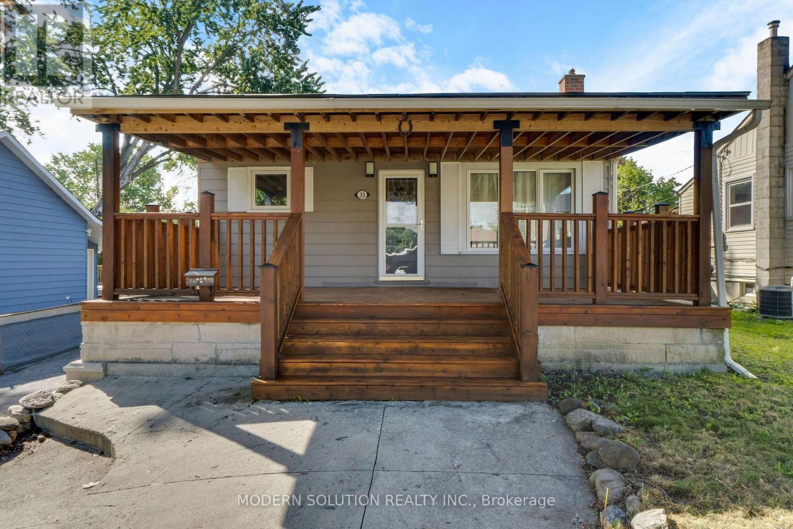 31 ELM STREET - Image 6