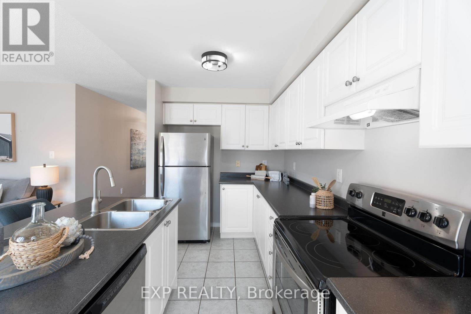 10 KINRADE CRESCENT - Image 20
