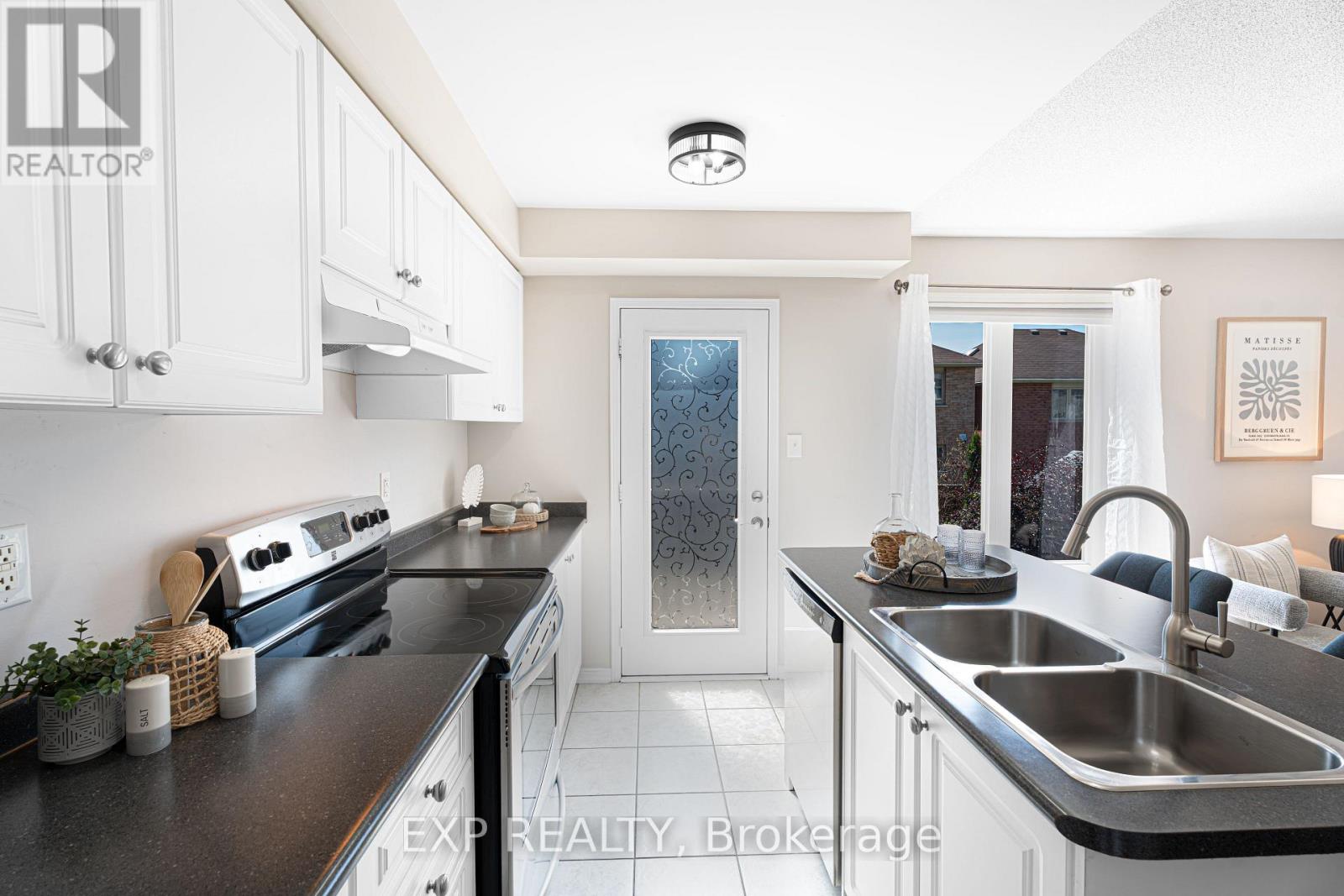 10 KINRADE CRESCENT - Image 22