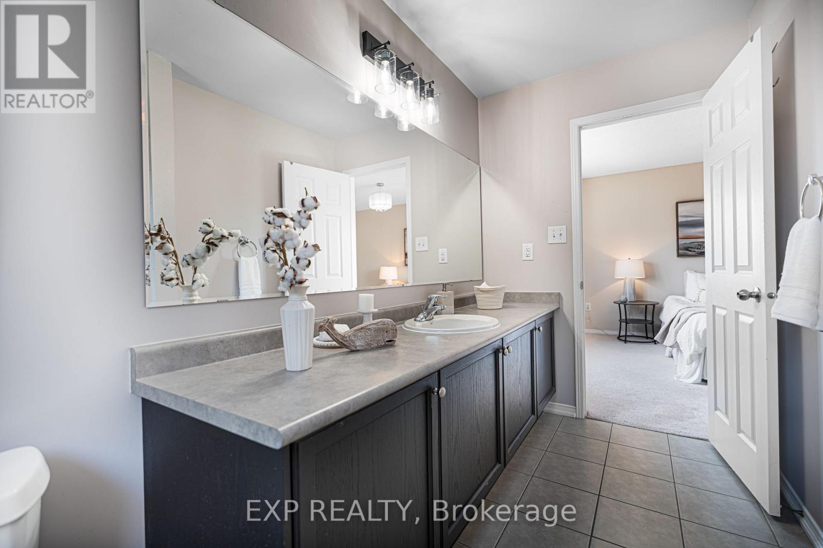10 KINRADE CRESCENT - Image 30