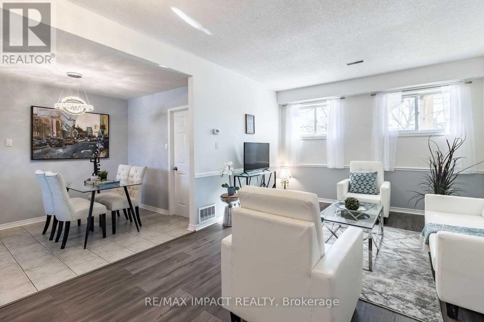 11 FENWICK AVENUE - 16