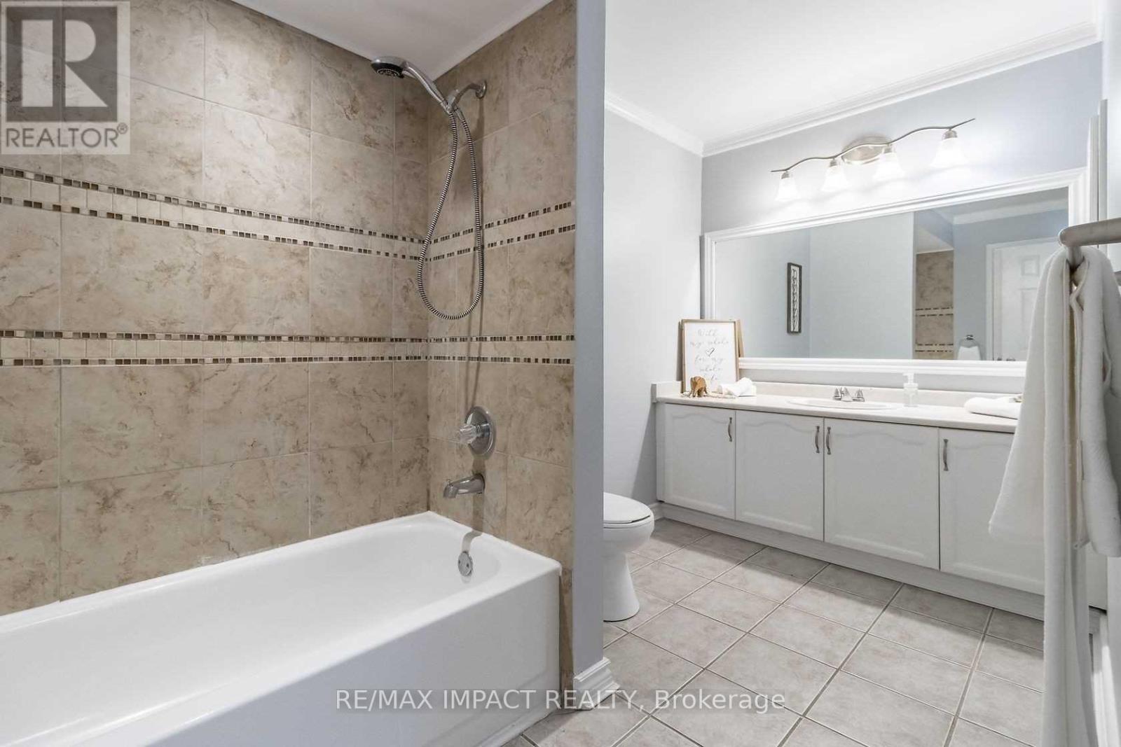 11 FENWICK AVENUE - 38