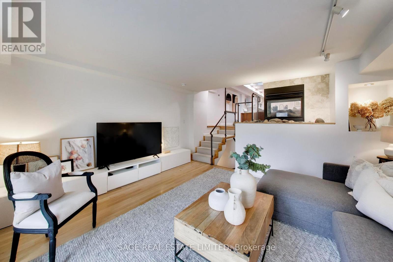#111 660 PAPE AVENUE - 10