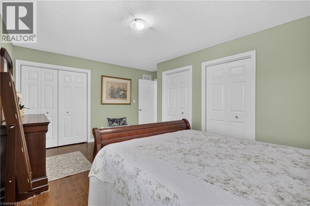 118 CHESTER Drive - 22