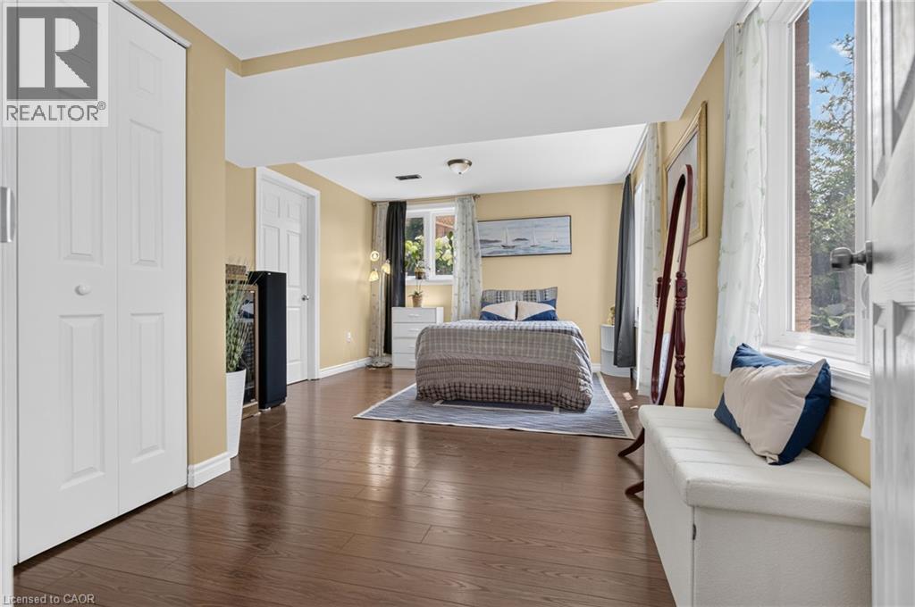 118 CHESTER Drive - 34