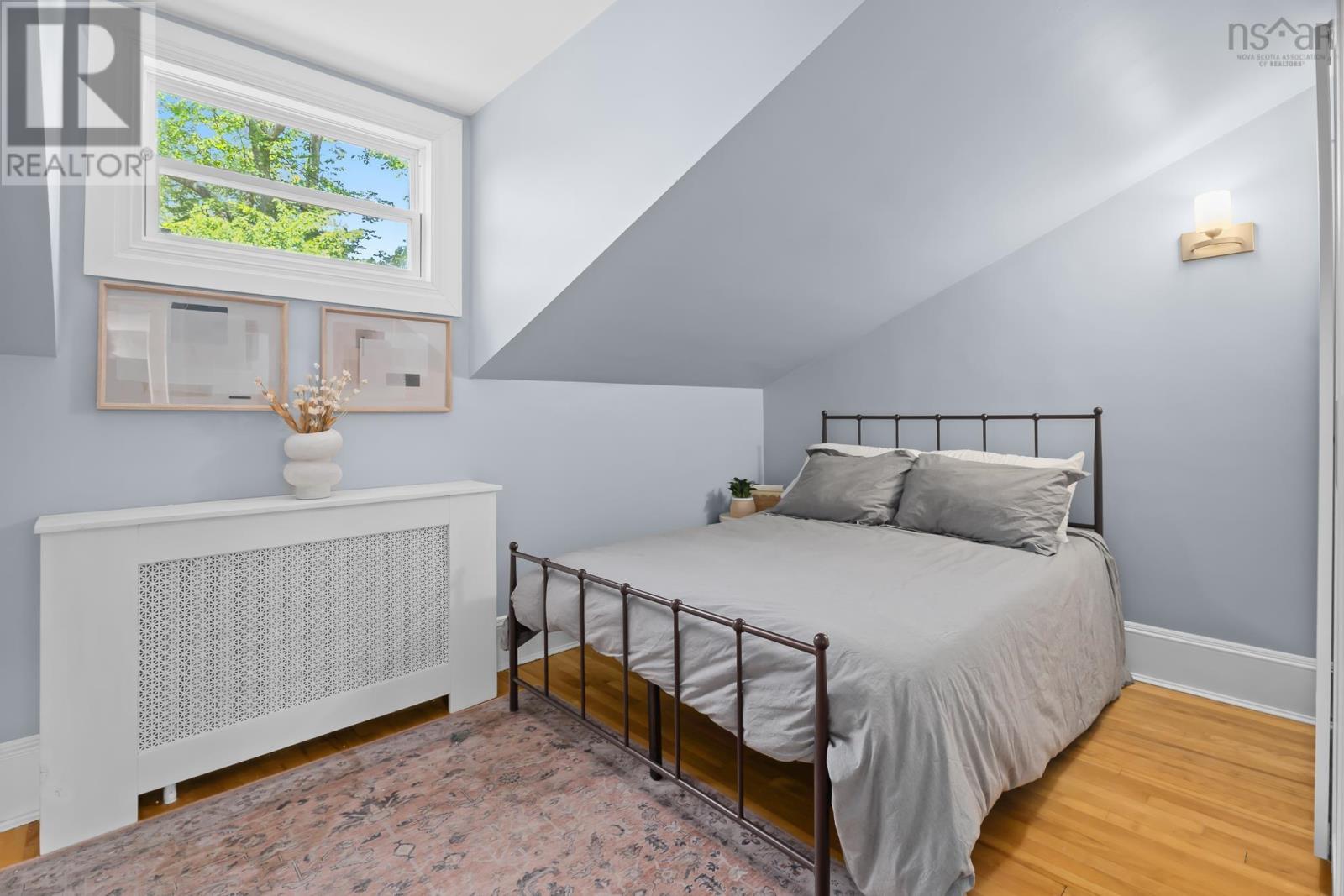 Property 20 of 40 of 5 1991 Prince Arthur Street
