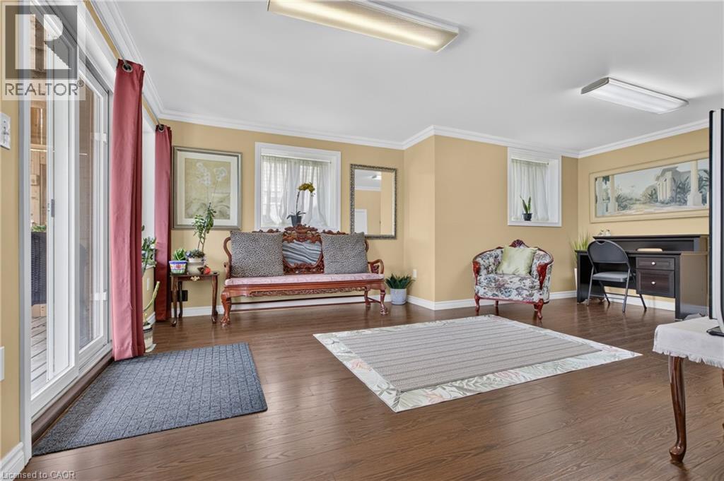 118 CHESTER Drive - 30