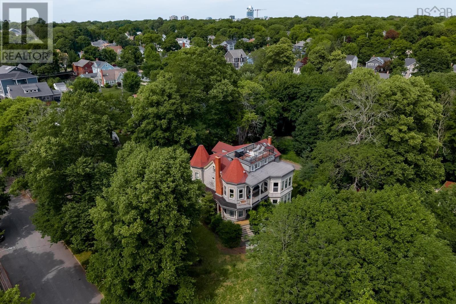 Property 38 of 40 of 5 1991 Prince Arthur Street