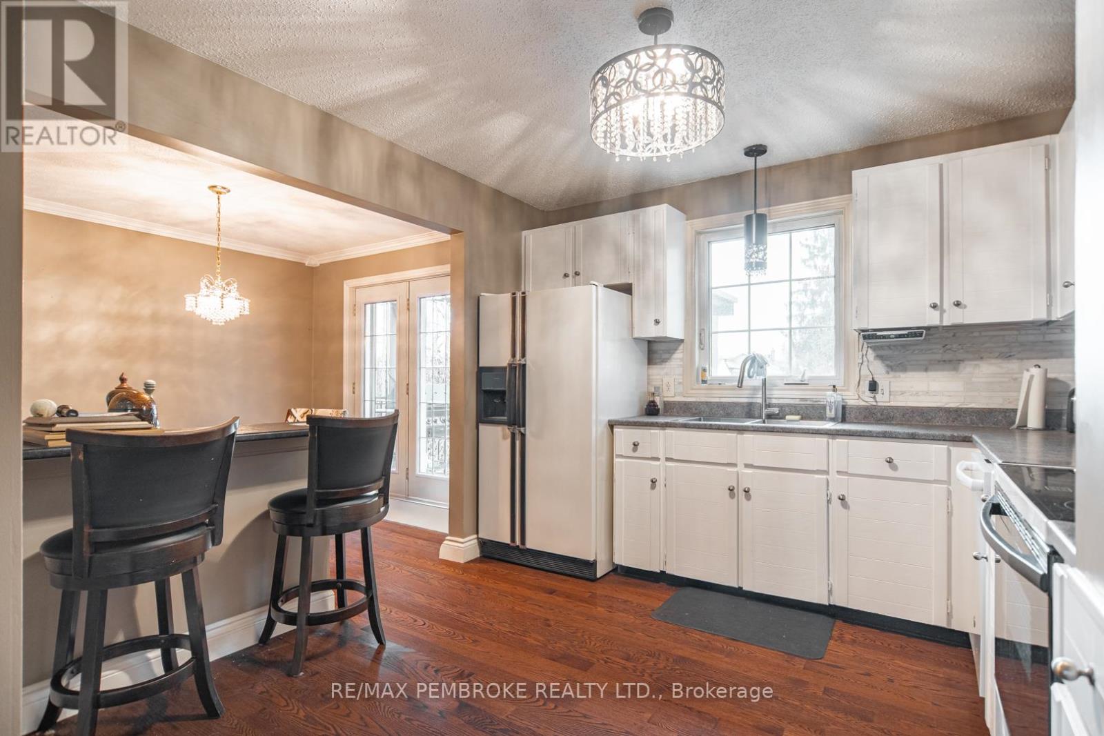 486 IRVING STREET - 10