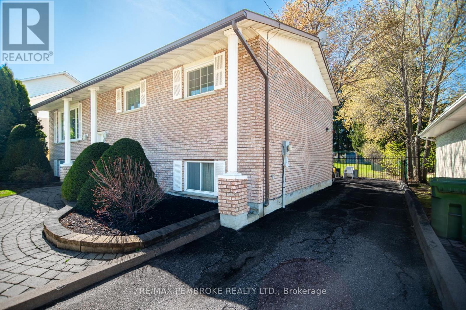 486 IRVING STREET - 31