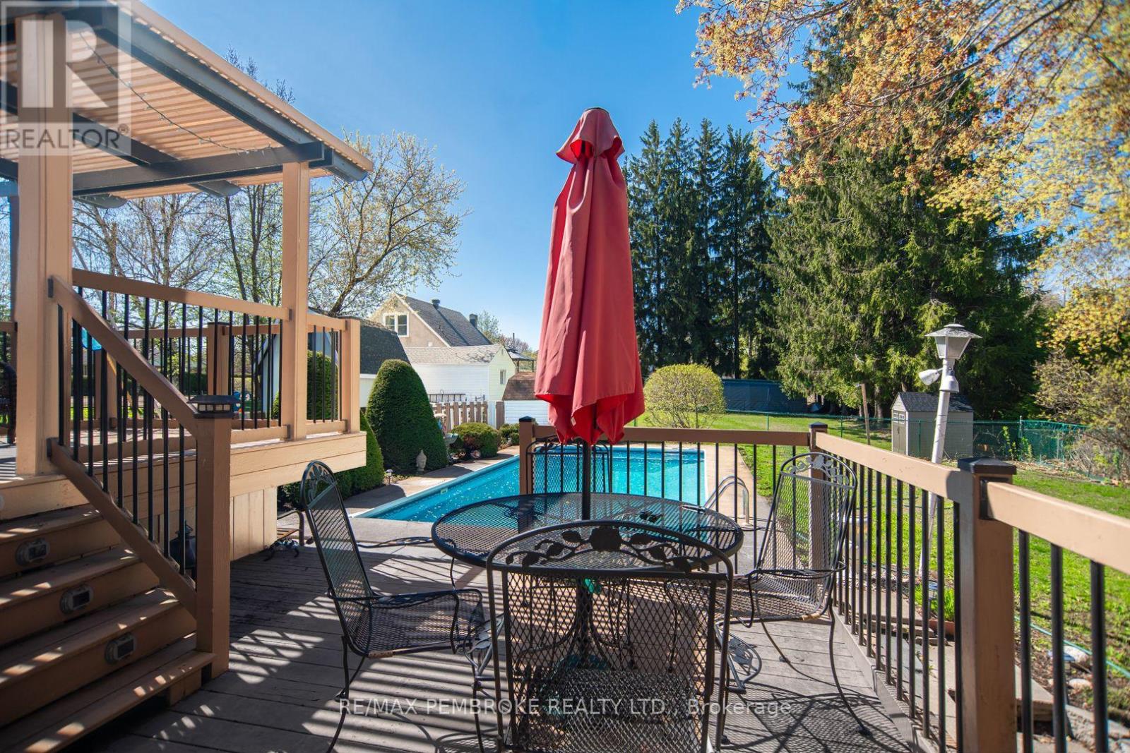 486 IRVING STREET - 35