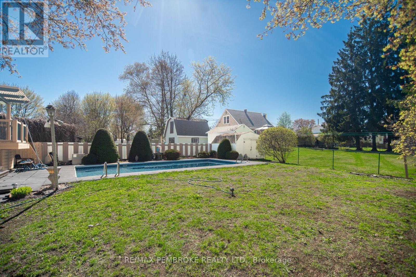 486 IRVING STREET - 41