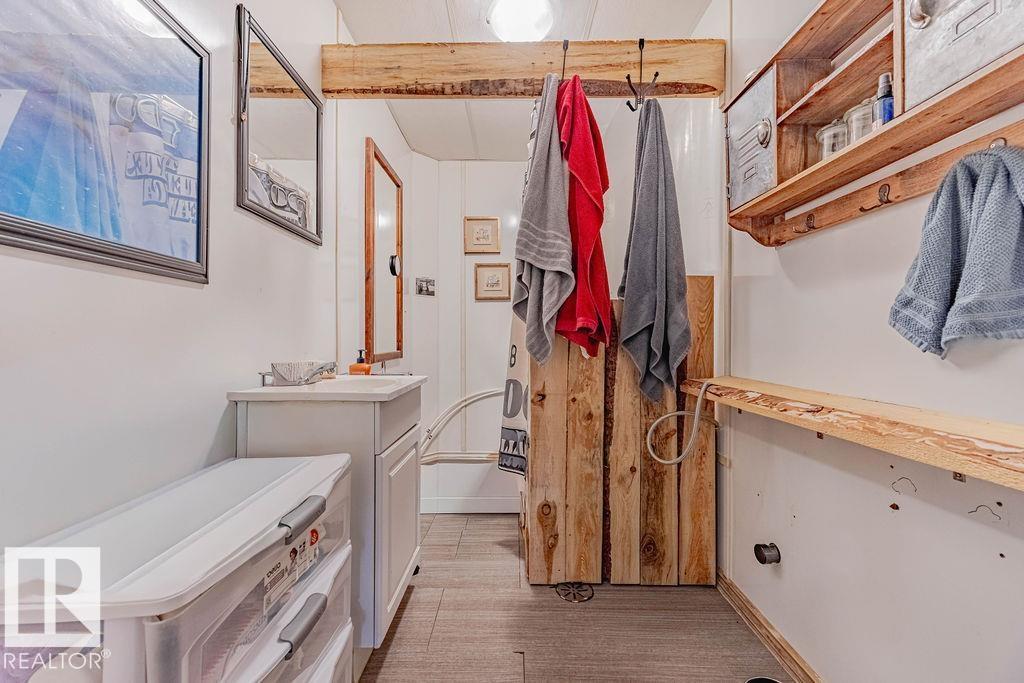 4912 50 ST - Image 26