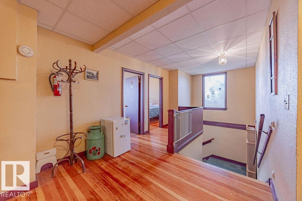 4912 50 ST - Image 30