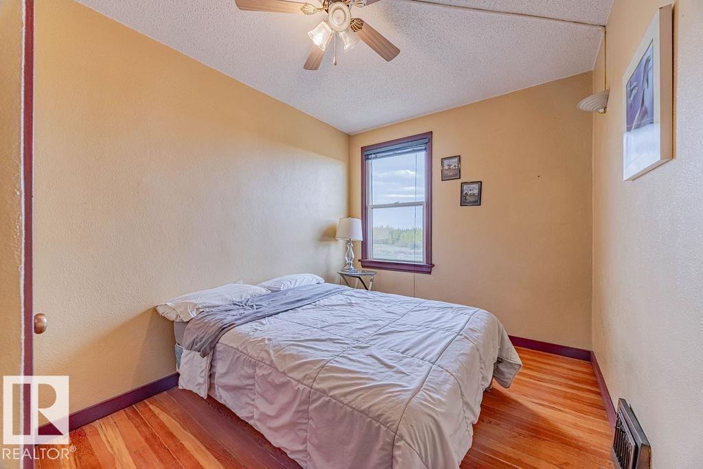 4912 50 ST - Image 32