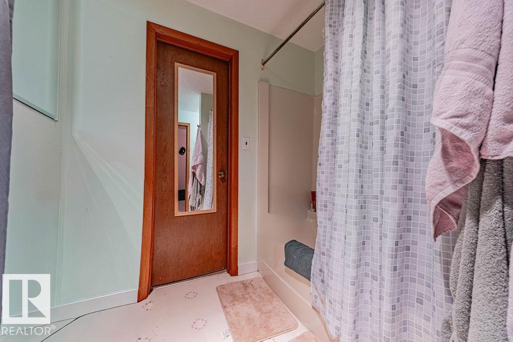 4912 50 ST - Image 47