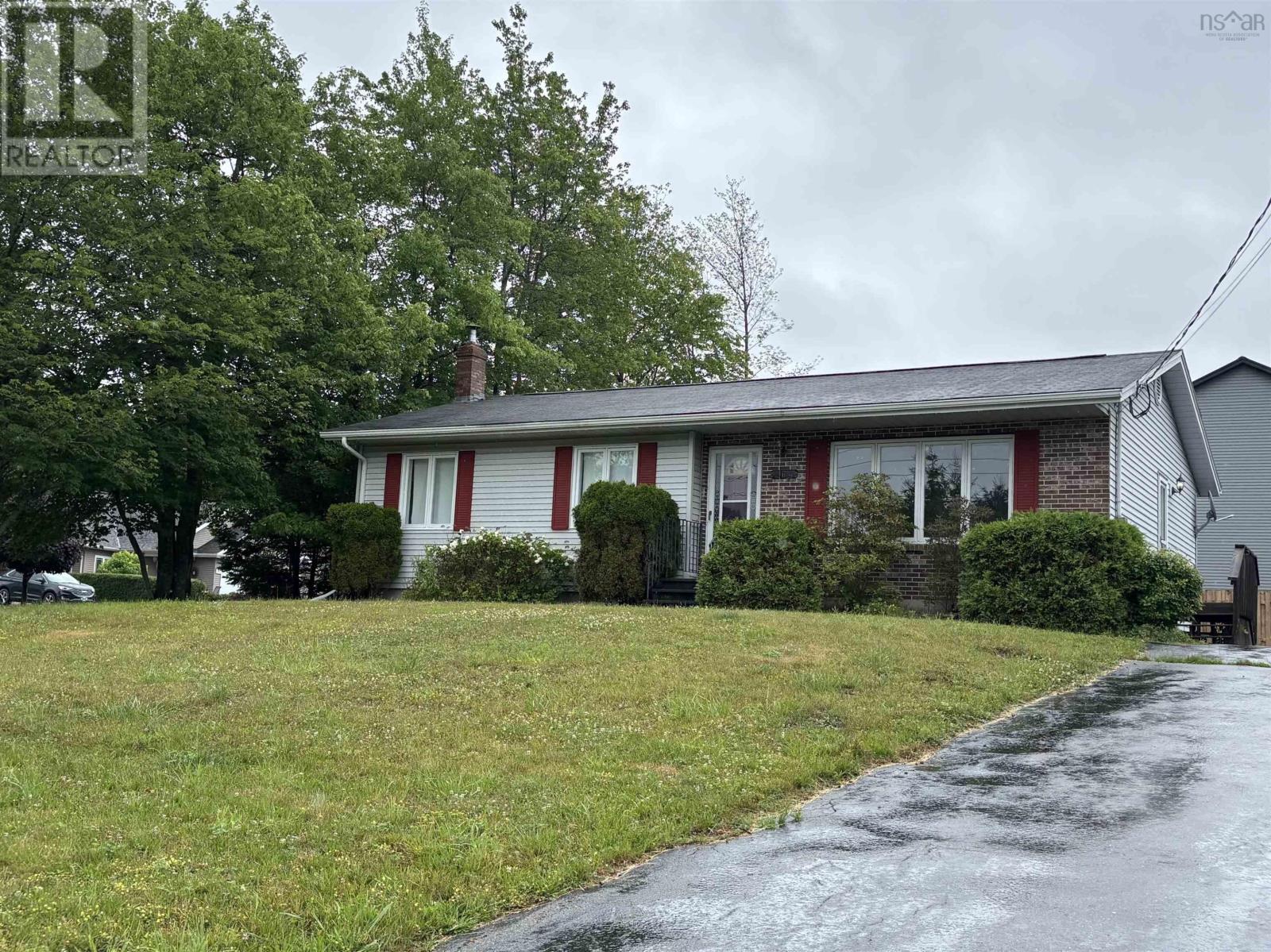 264 Hollingsworth Drive, Bridgewater — photo 3