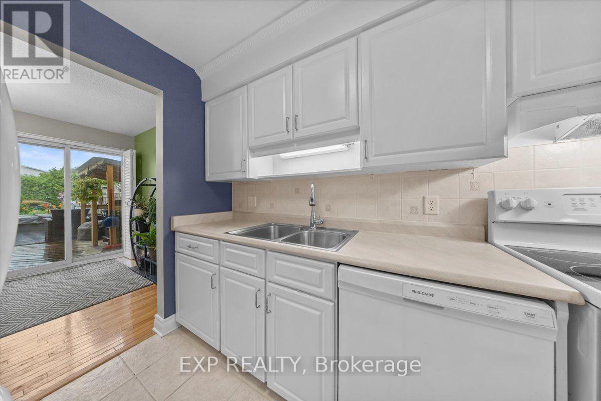 1044 ARROWHEAD PLACE - 10