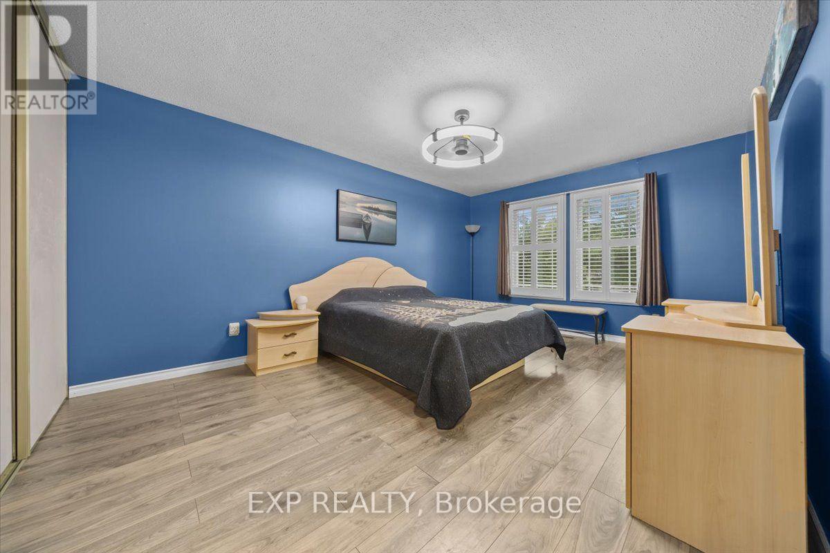 1044 ARROWHEAD PLACE - 21