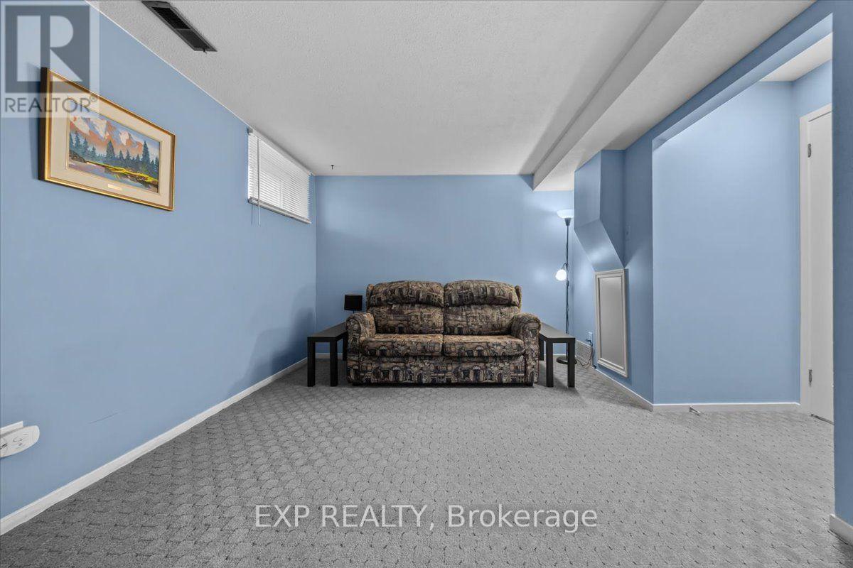 1044 ARROWHEAD PLACE - 26