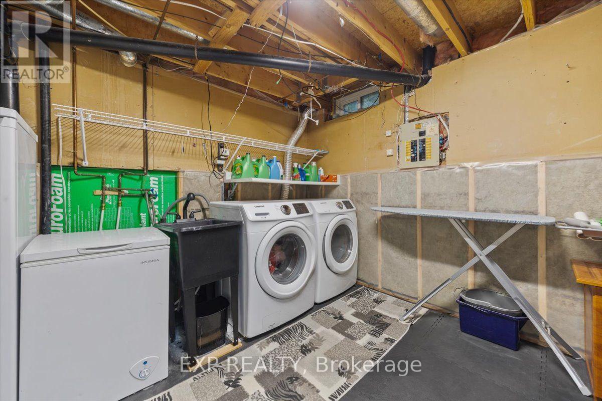 1044 ARROWHEAD PLACE - 28
