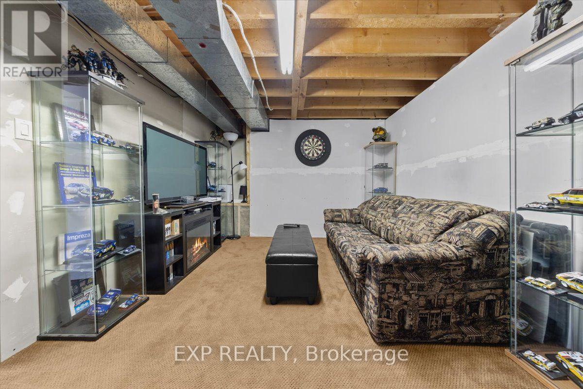 1044 ARROWHEAD PLACE - 29