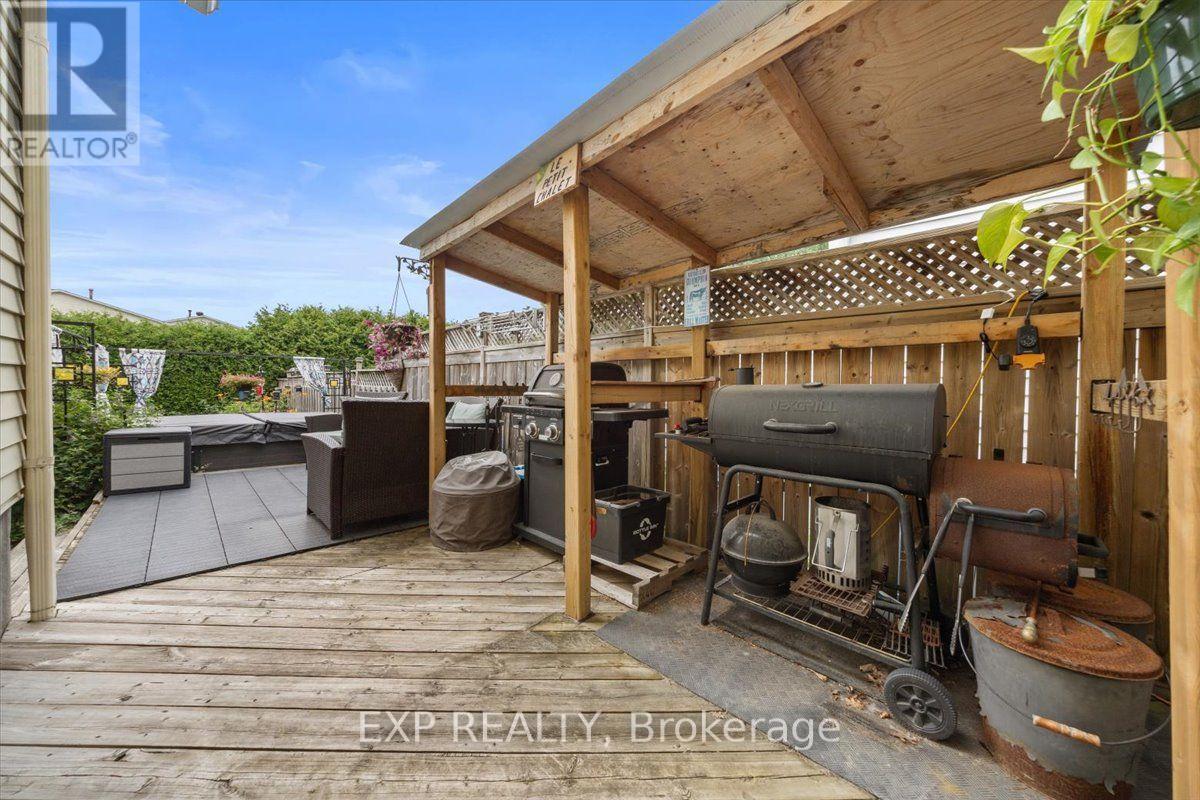 1044 ARROWHEAD PLACE - 33