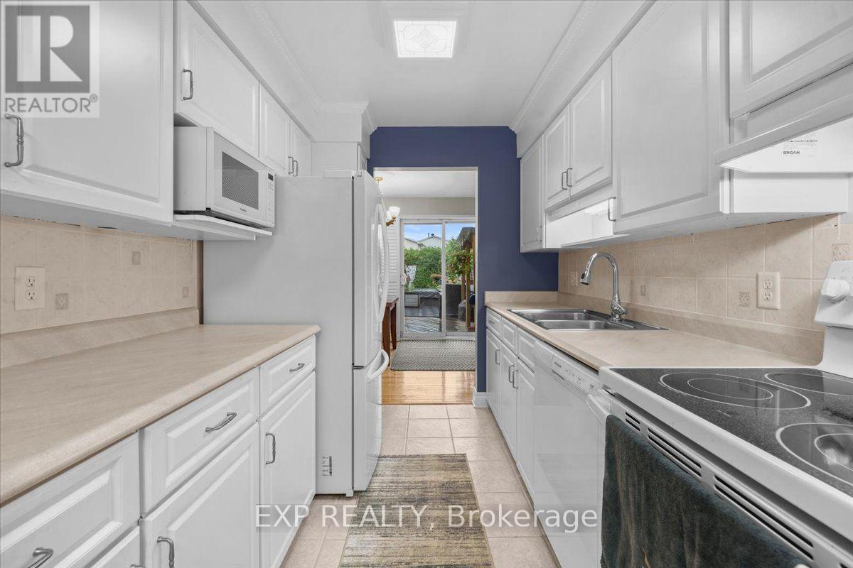 1044 ARROWHEAD PLACE - 9
