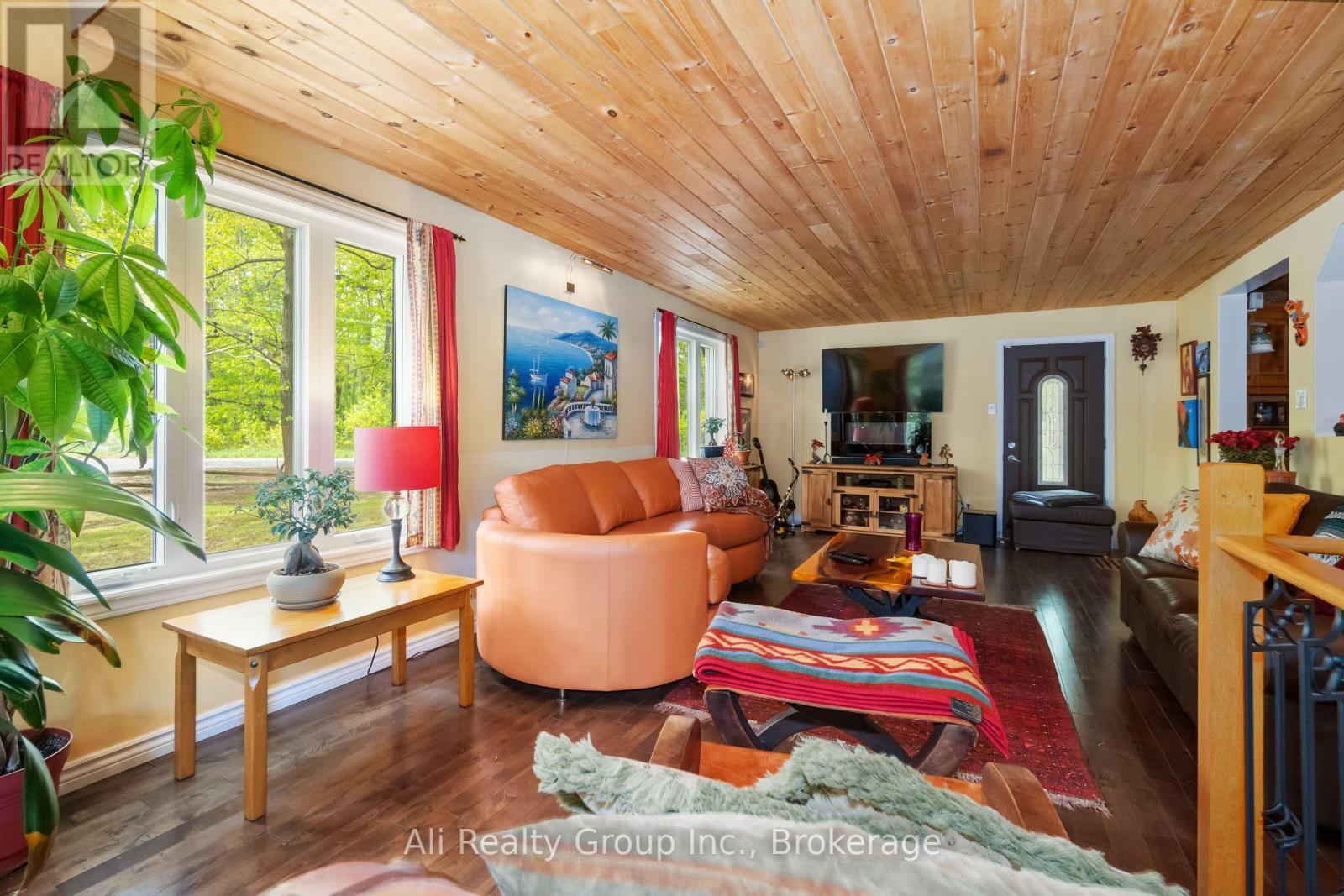 190 WOODS ROAD - 11