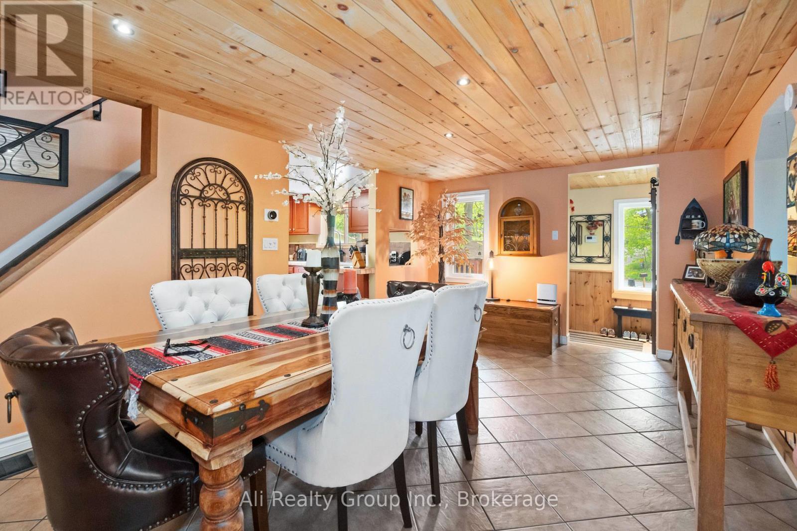 190 WOODS ROAD - 15
