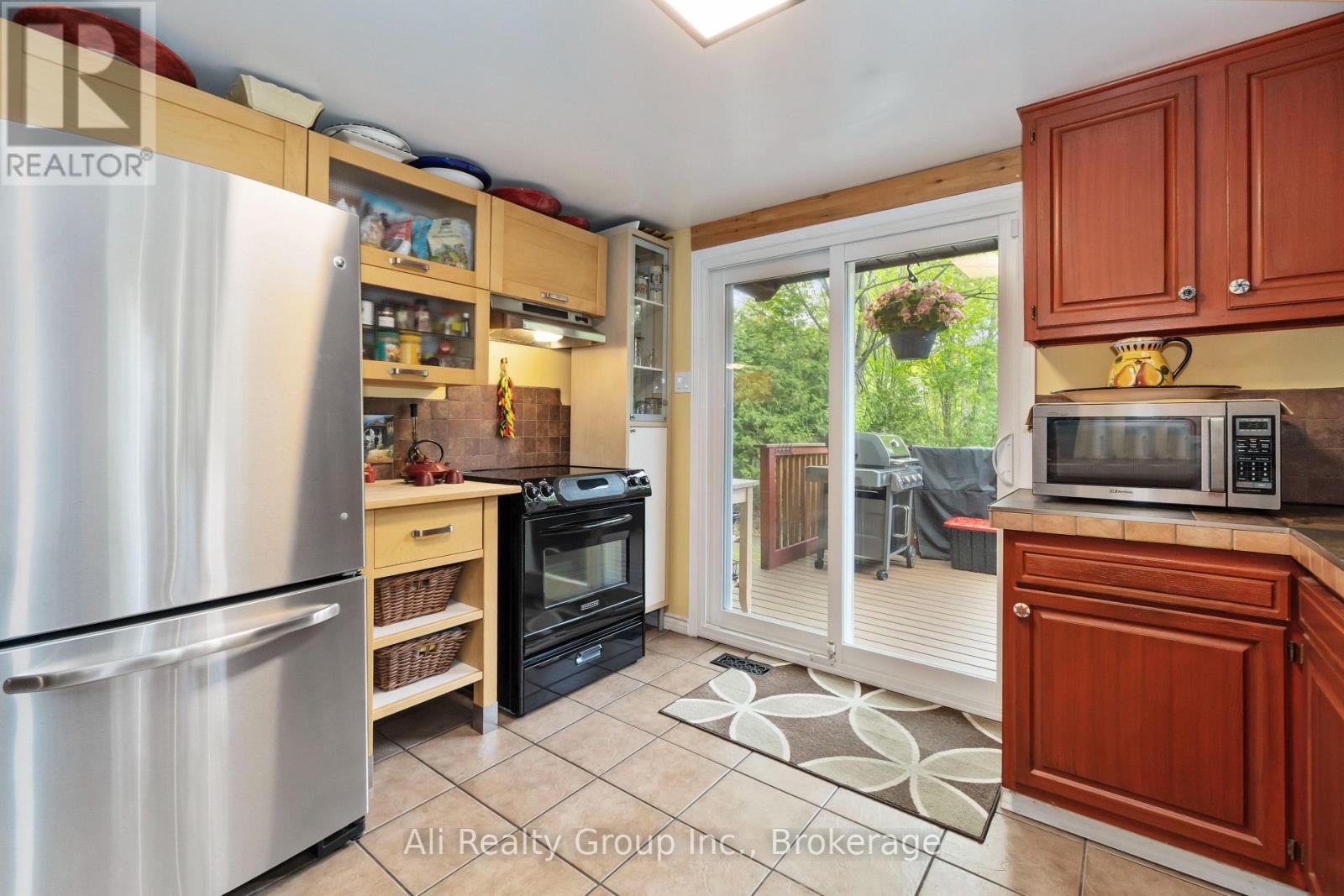 190 WOODS ROAD - 21