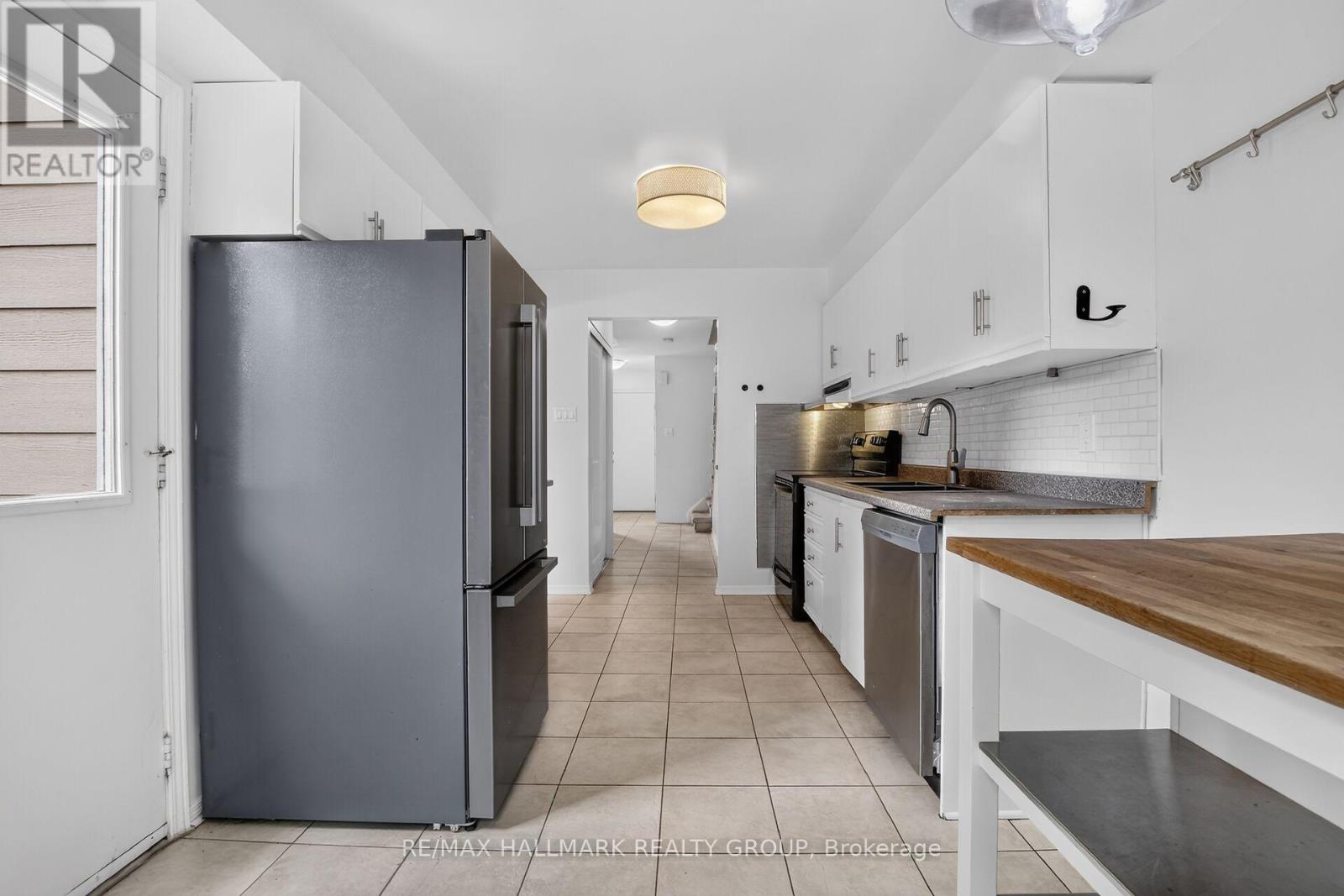 244 HUNTERSFIELD DRIVE - 10