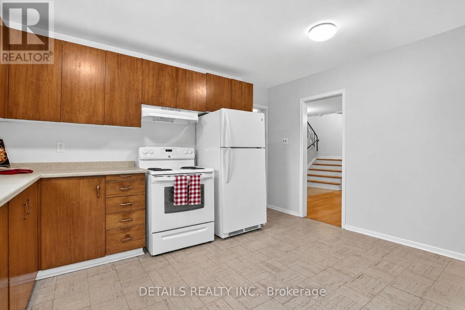 2193 FIFE CRESCENT - 20