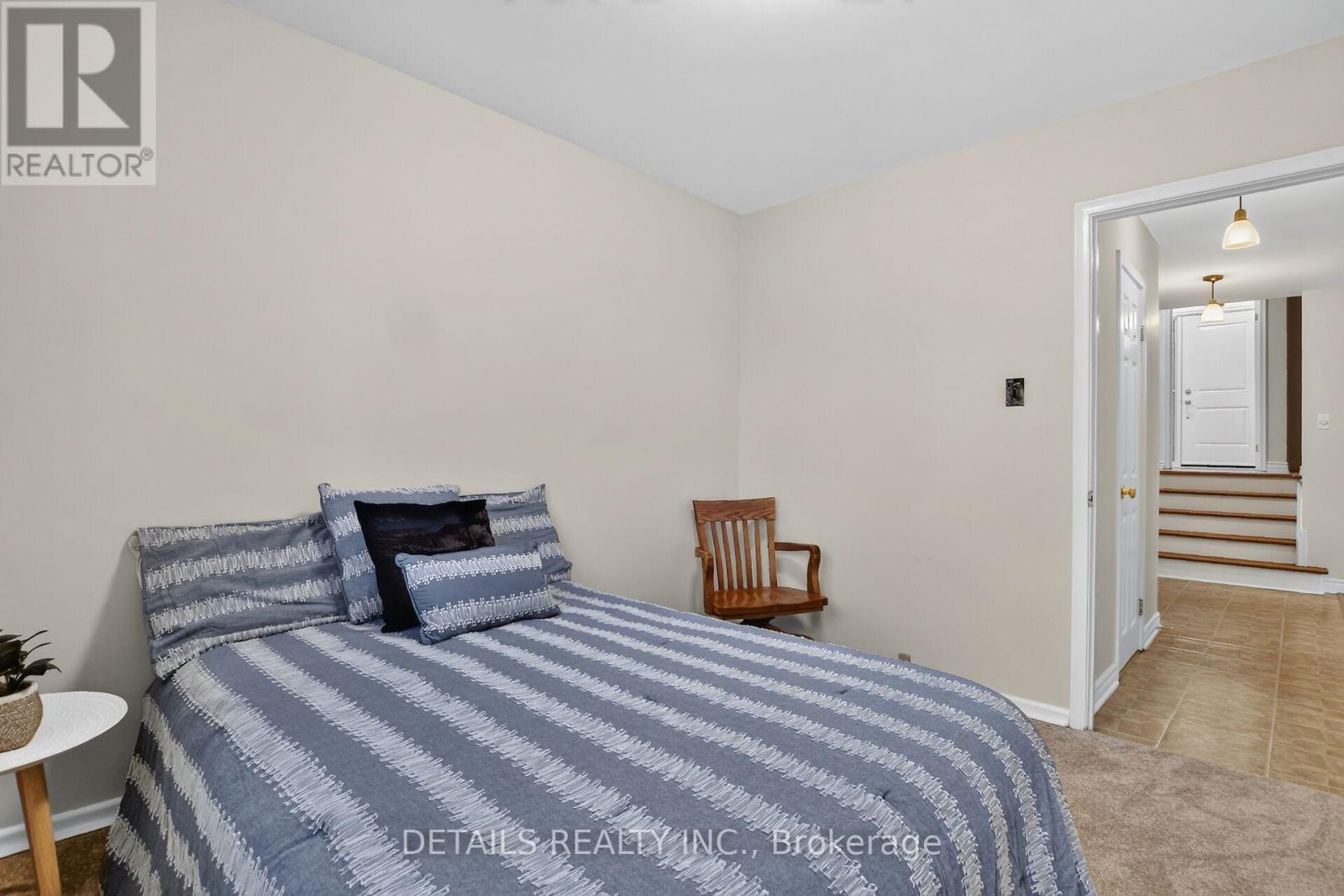 2193 FIFE CRESCENT - 26