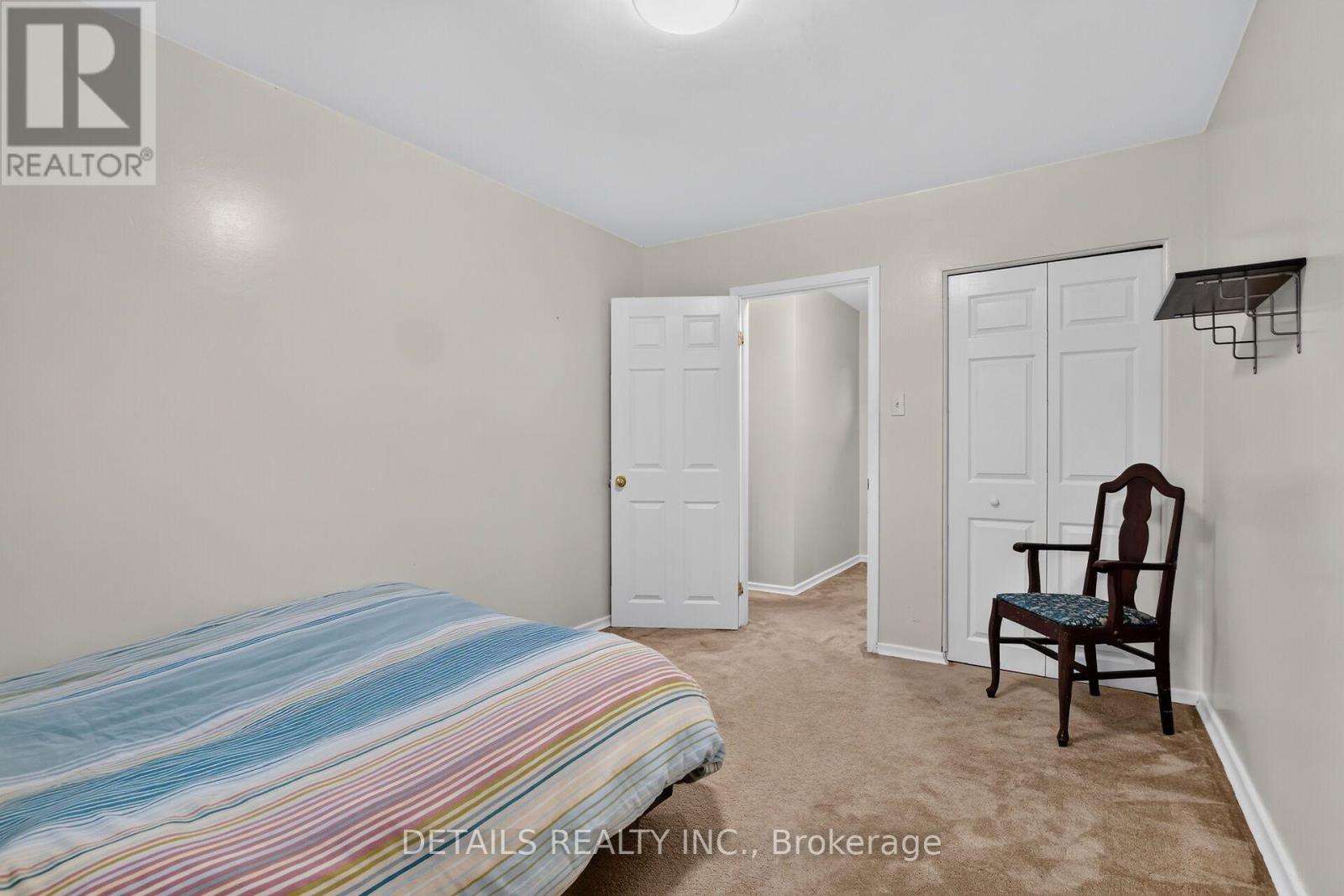 2193 FIFE CRESCENT - 33