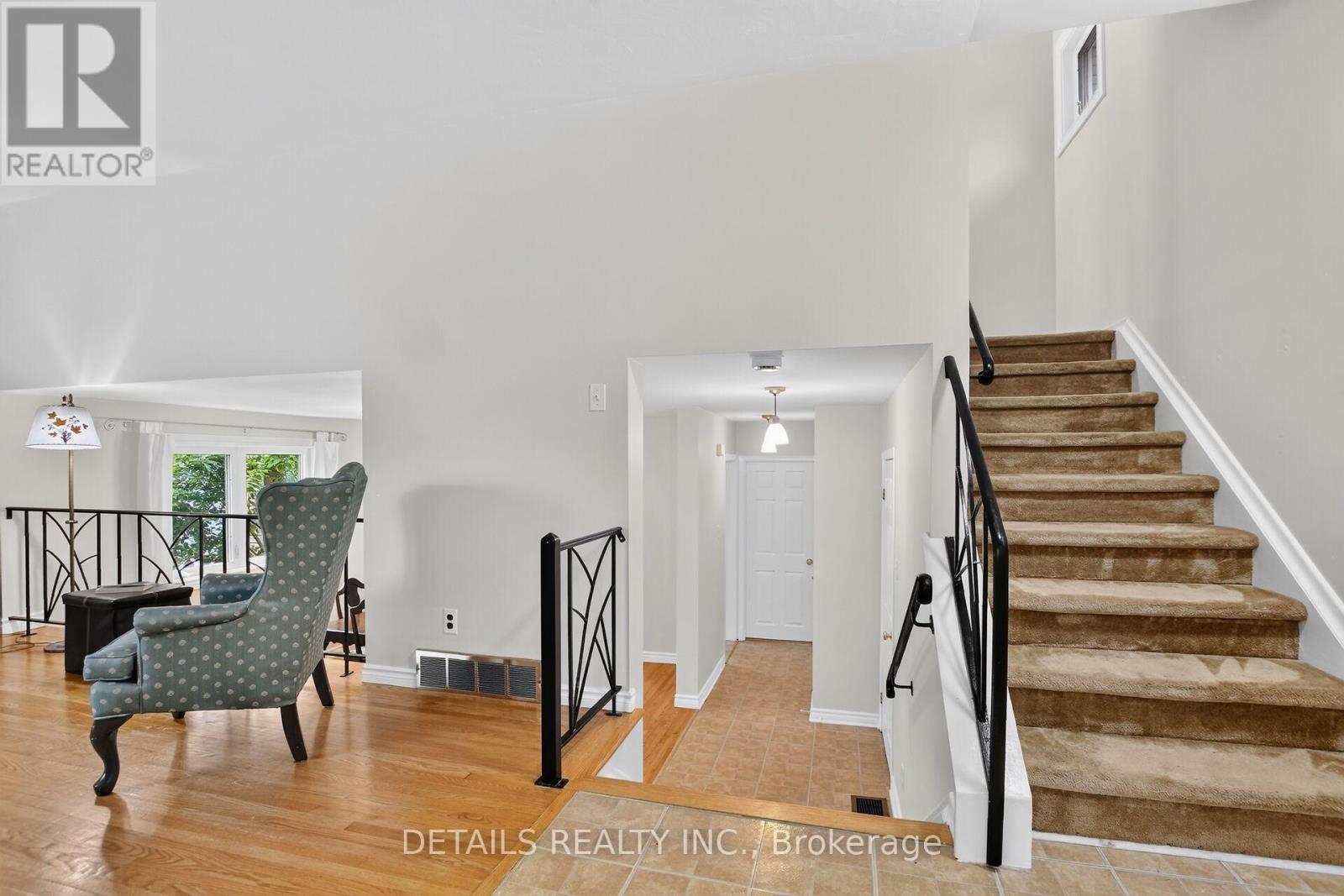 2193 FIFE CRESCENT - 5